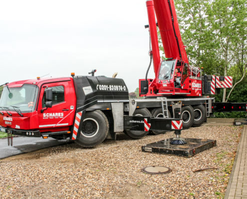 Grove GMK 5250L Kran Autokrane Schares Kraneinsatz Tierheim Wesel mit Tiefbett- und Semitiefladerkombinationen