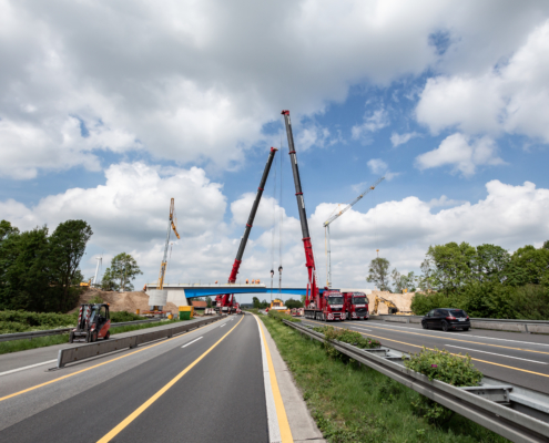 Autokrane Schares Brückenbau Einsatz zwei LTM 1500 Emmerich Krane Liebherr 500 to