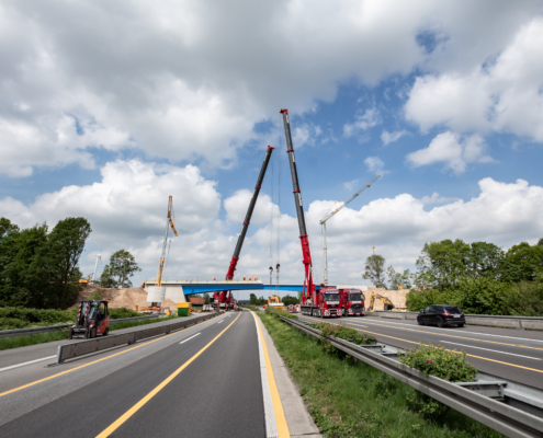 Autokrane Schares Brückenbau Einsatz zwei LTM 1500 Emmerich Krane Liebherr 500 to