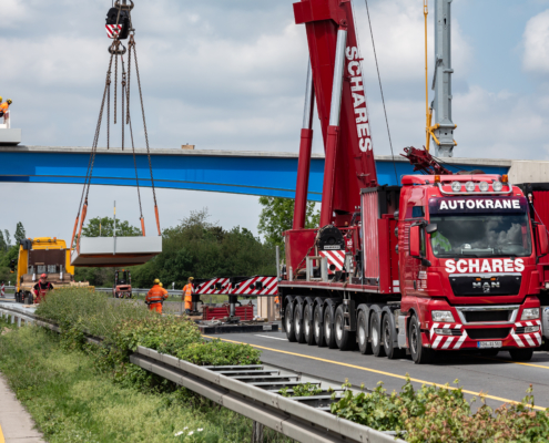 Autokrane Schares Brückenbau Einsatz zwei LTM 1500 Emmerich Krane Liebherr 500 to