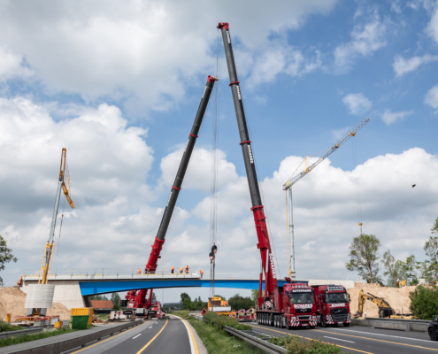 Autokrane Schares Brückenbau Einsatz zwei LTM 1500 Emmerich Krane Liebherr 500 to