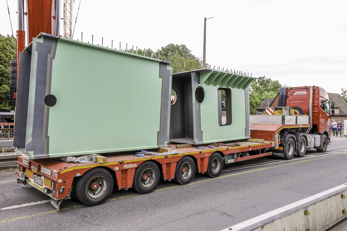 Brückenbau Bergkamen Autokrane Schares 500 Tonner Liebherr Brückenträger Mobilkrane mieten Bauprojekt