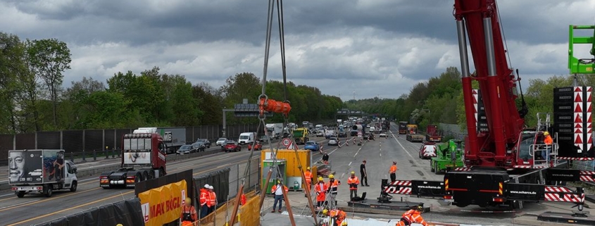 Ersatzneubau, Modulmontage, Kraneinsatz, Autobahnkreuz Hilden