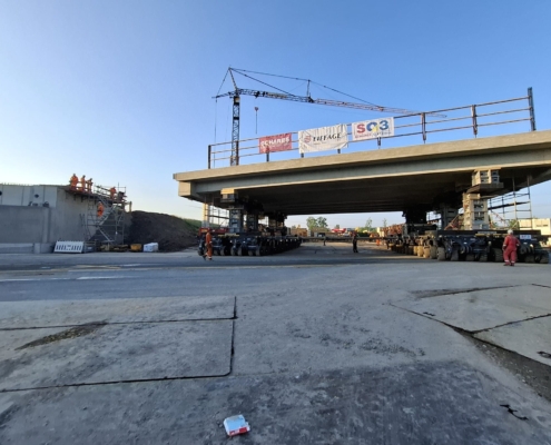 Brückeneinschub, SPMT, Schwerlasttransport, Überbaumontage, Autobahn A1, Autokrane Schares, SQ3, Infrastrukturprojekt