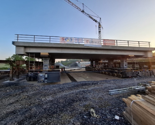 Brückeneinschub, SPMT, Schwerlasttransport, Überbaumontage, Autobahn A1, Autokrane Schares, SQ3, Infrastrukturprojekt