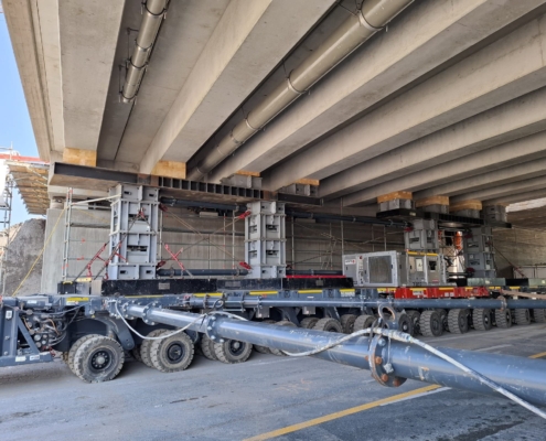 Brückeneinschub, SPMT, Schwerlasttransport, Überbaumontage, Autobahn A1, Autokrane Schares, SQ3, Infrastrukturprojekt