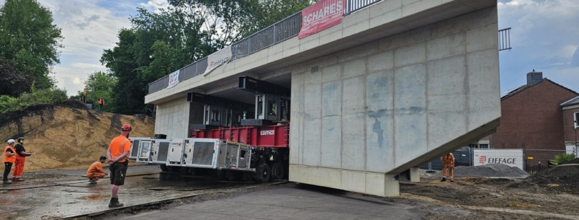 Brückeneinschub, Brückenbau, Krefeld, Autokrane Schares, Schwerlastlogistik, Schwertransport, SPMT, Cometto MSPE, Liebherr LTM 1230-5.1, Liebherr LTM 1650-8.1, Kraneinsatz, Einheben, Einfahren, Rahmenbauwerk, Infrastruktur, Heavy Load, Projektlogistik, Engineering, Brückenmontage, One-Stop-Shop, Mobilkran, Spezialtransport, Großkran, Fertigteilmontage, Verschubtechnik